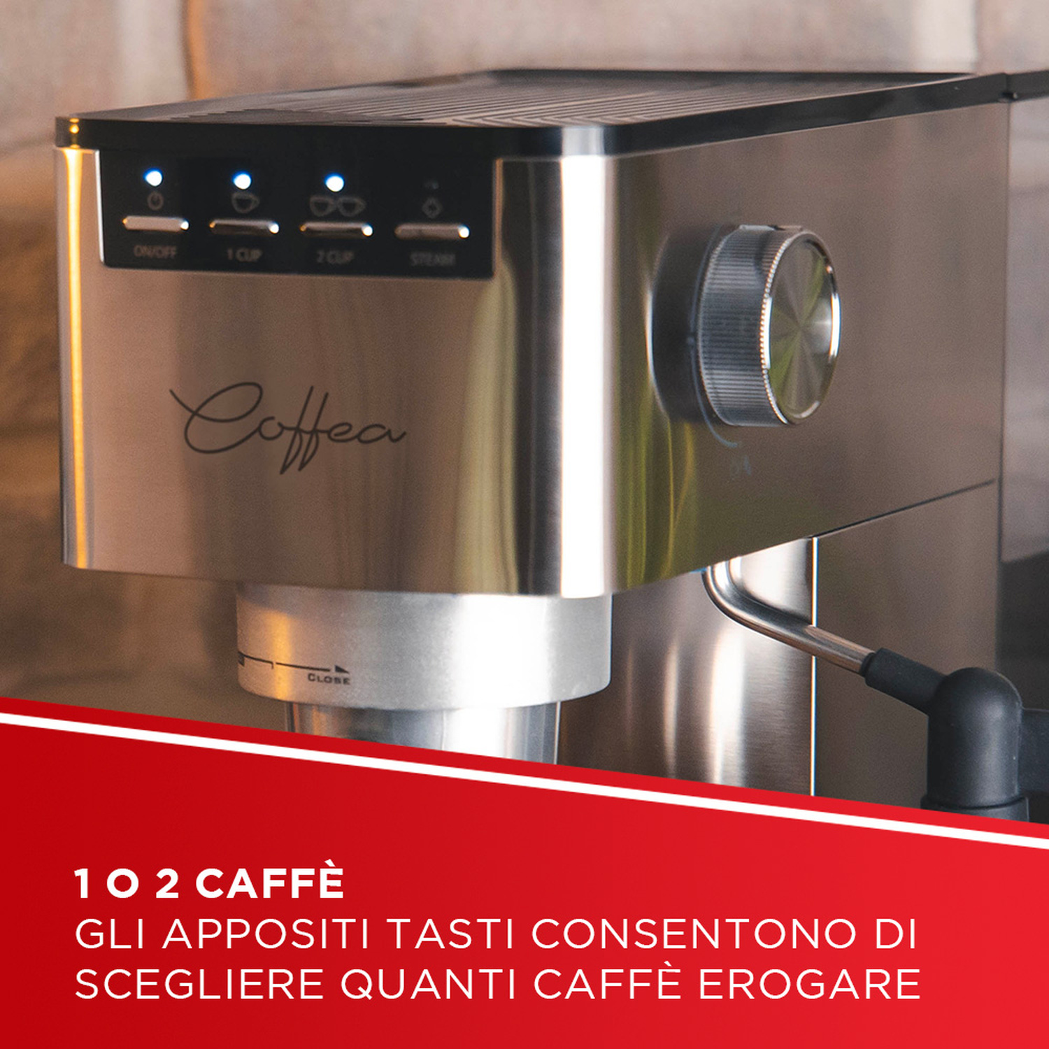 Una macchina da caffè argentata con pulsanti di controllo e la scritta Coffea.