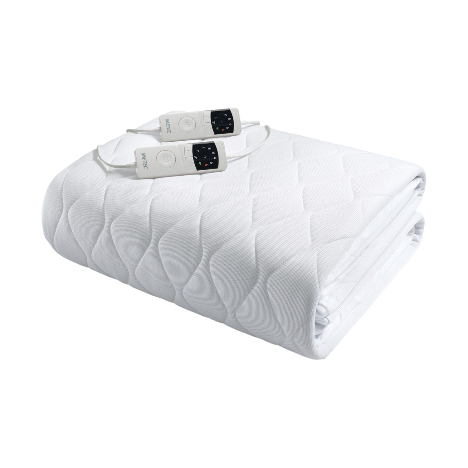 Una coperta termica bianca piegata con due controller digitali sopra.