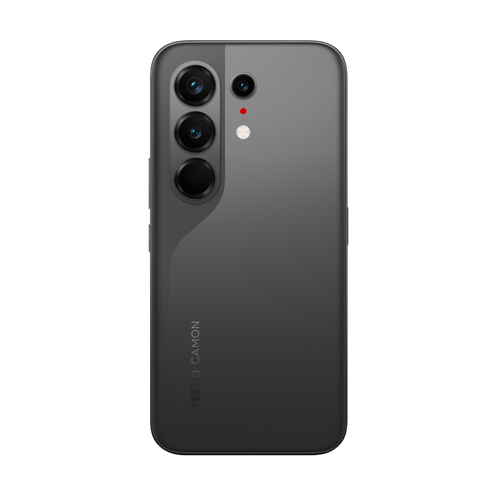 Siyah arka plan üzerinde dikey üçlü kamera modülü ve flaşı bulunan gri Tecno Camon akıllı telefonun arkası.