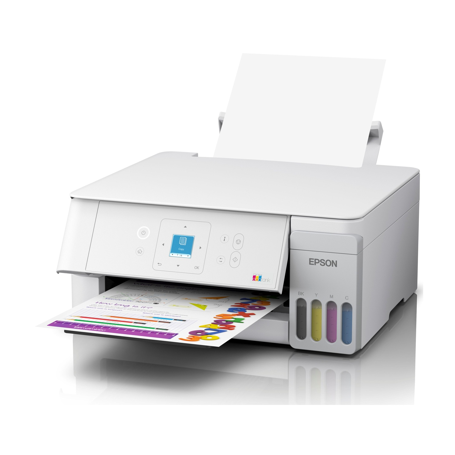Una stampante bianca Epson EcoTank stampa un foglio colorato, con serbatoi d'inchiostro visibili.