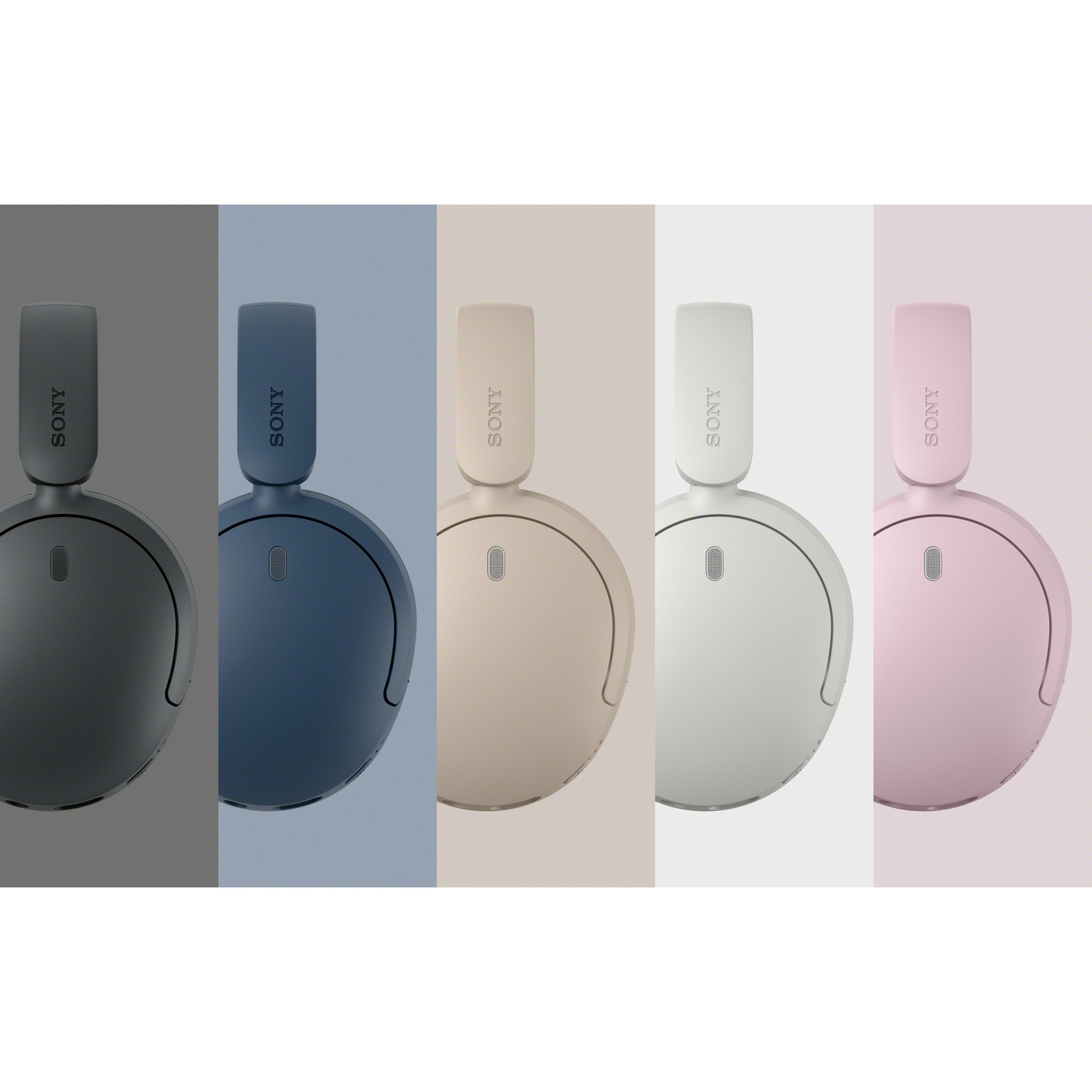 Cinq casques Sony colorés en noir, bleu, beige, blanc et rose sur des fonds assortis.