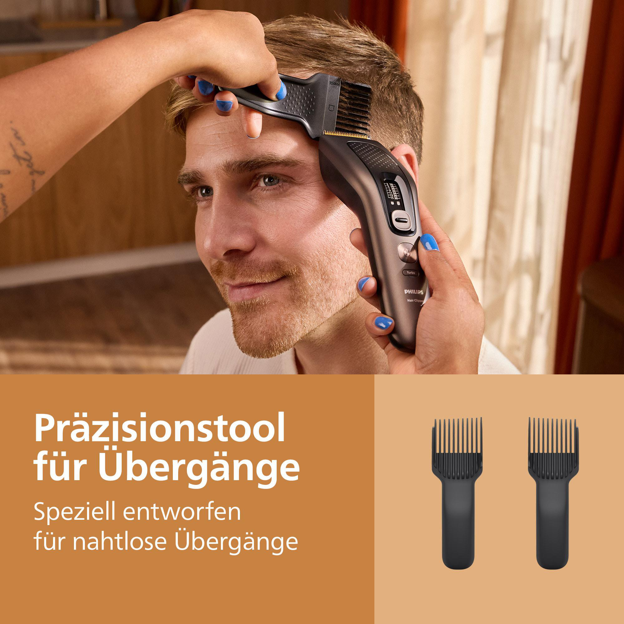 Eine Person benutzt eine Philips Haarschneidemaschine mit einem Präzisionstool an der Haarlinie.