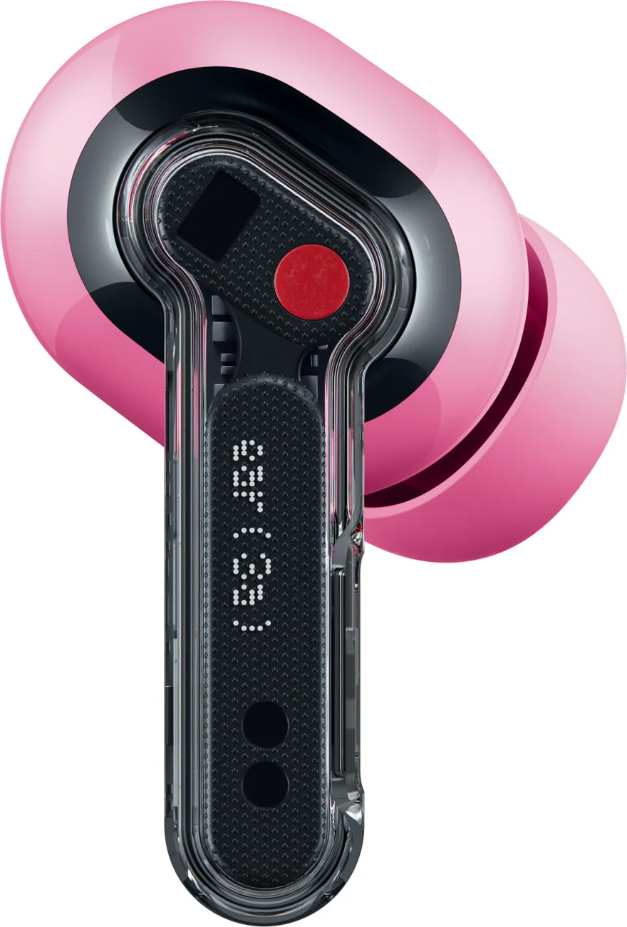 Ein pinkfarbener kabelloser In-Ear-Kopfhörer mit transparentem Gehäuse und roten Akzenten.