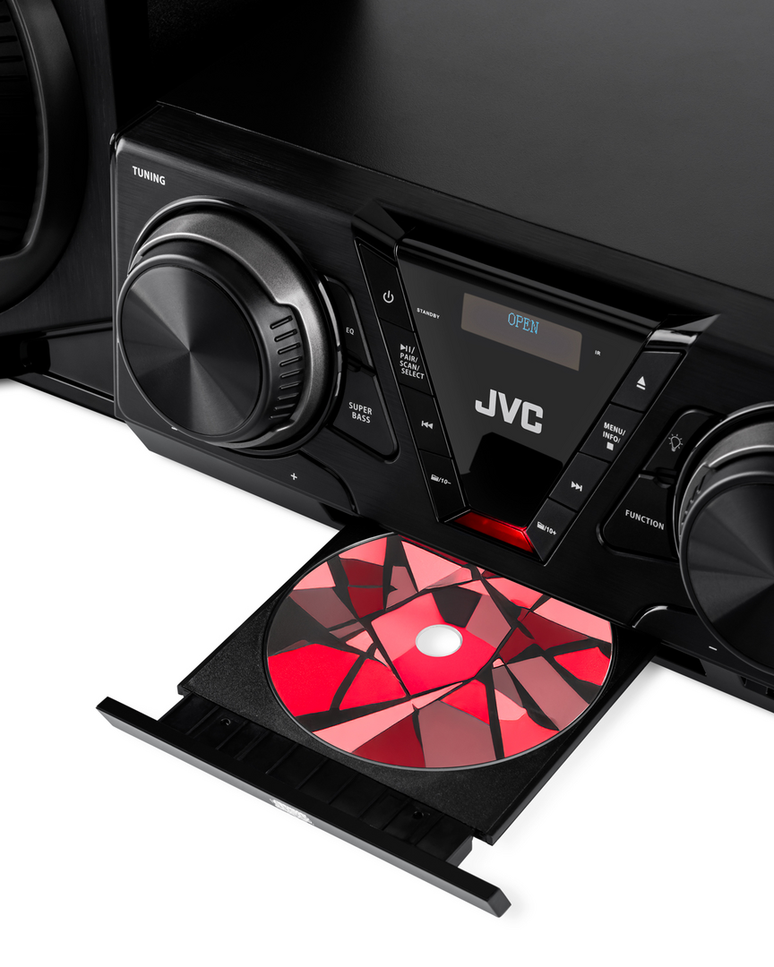 Fekete JVC hifi nyitott CD-tálcával és benne egy piros mintás lemezzel.