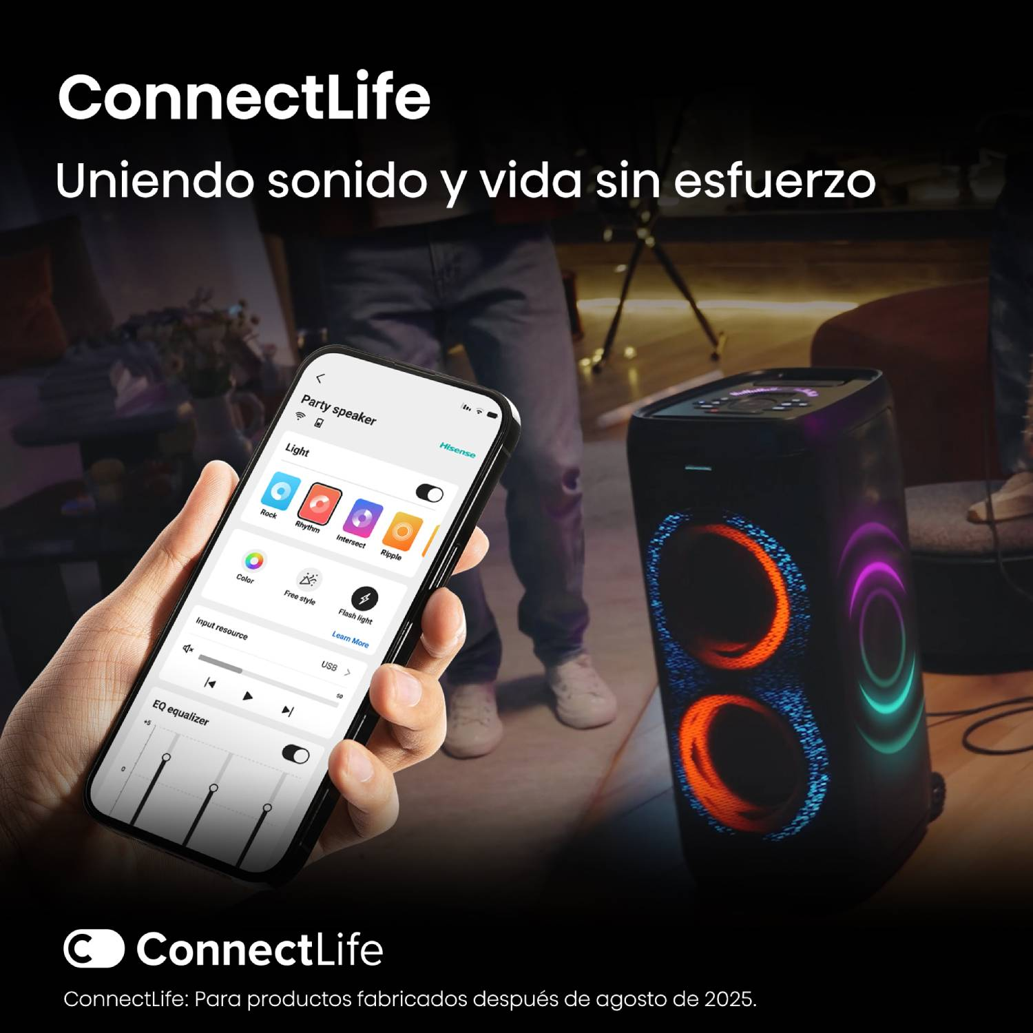 Un teléfono muestra una app de control de altavoz junto a un altavoz LED iluminado.