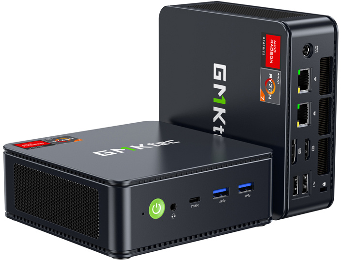 Két fekete GMKtec mini PC portokkal és AMD Ryzen 7 logóval.
