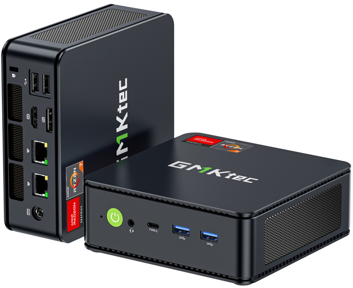 Két fekete GMKtec mini PC portokkal, márkajelzéssel és Ryzen matricával.