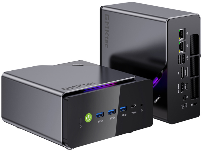 Két kompakt GMKtec mini PC portokkal, bekapcsológombokkal és stílusos dizájnnal.
