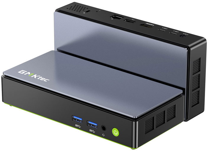 Fekete és ezüst GMKtec mini PC USB portokkal és bekapcsológombbal az előlapon.