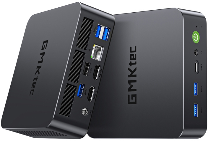 Két szürke GMKtec mini PC különböző portokkal, USB csatlakozókkal és bekapcsológombbal.