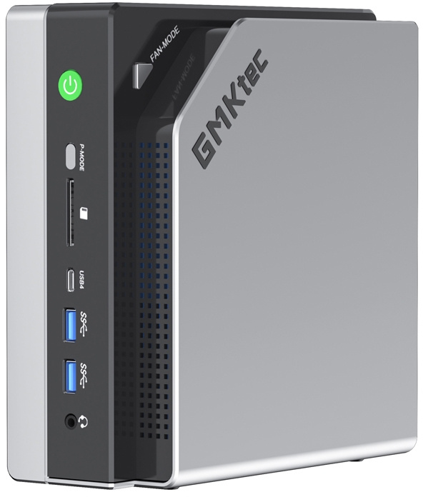 Szürke GMKtec mini PC előlapi csatlakozókkal és zöld bekapcsológombbal.