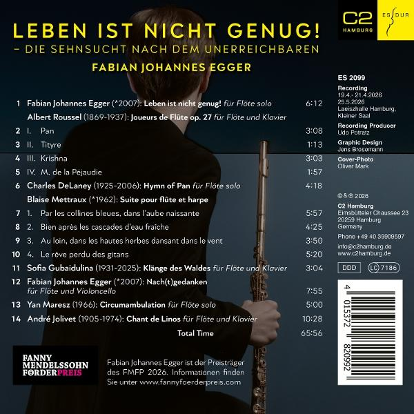 Rückseite einer Musik-CD mit Tracklist, Texten und dem Rücken eines Flötisten.