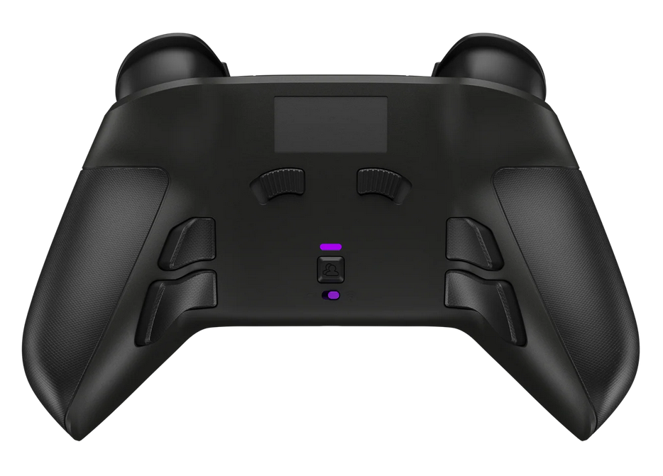 Vue arrière d'une manette noire avec poignées texturées, boutons supplémentaires et voyants violets.