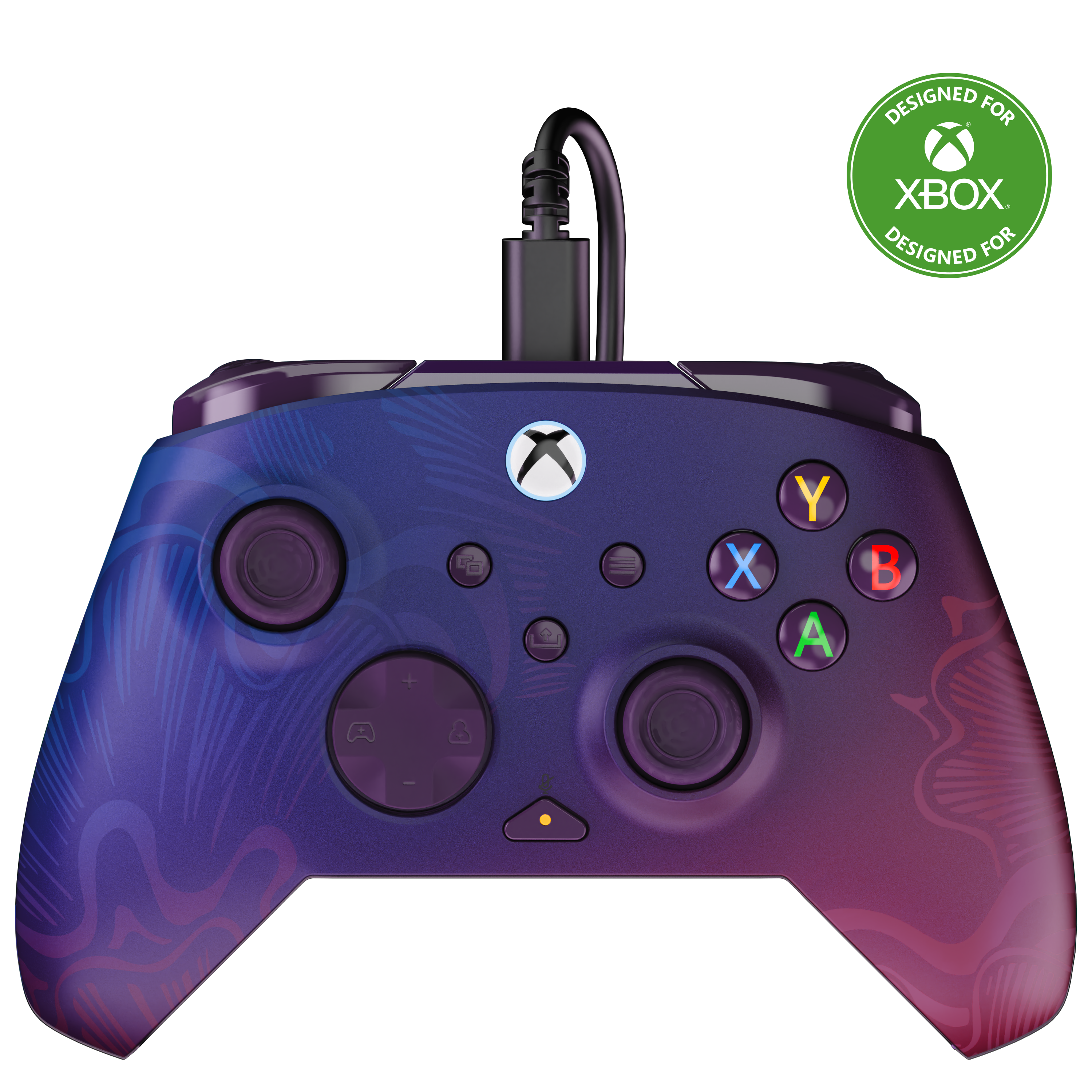 Une manette Xbox violette avec des boutons ABXY colorés, un câble noir et un logo "Designed for Xbox".