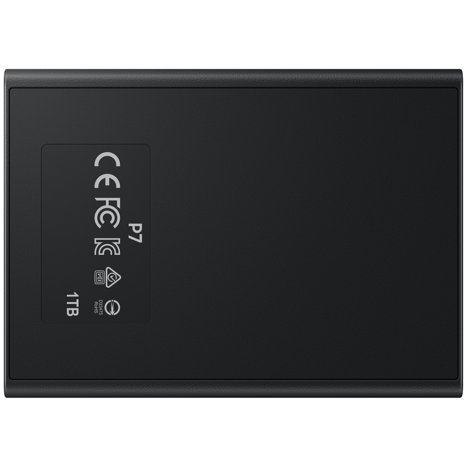Een zwarte P7 1TB externe SSD met CE- en FCC-certificeringslogos.