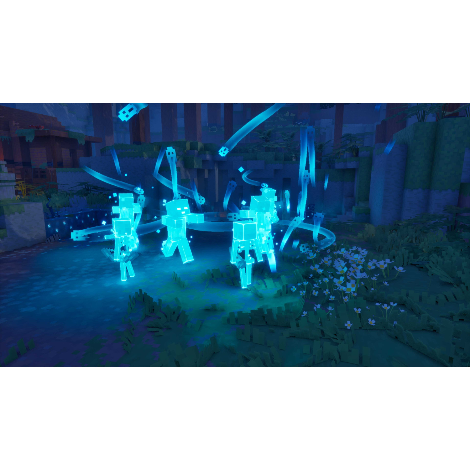 Quattro figure Minecraft blu luminose si muovono in una foresta di notte.
