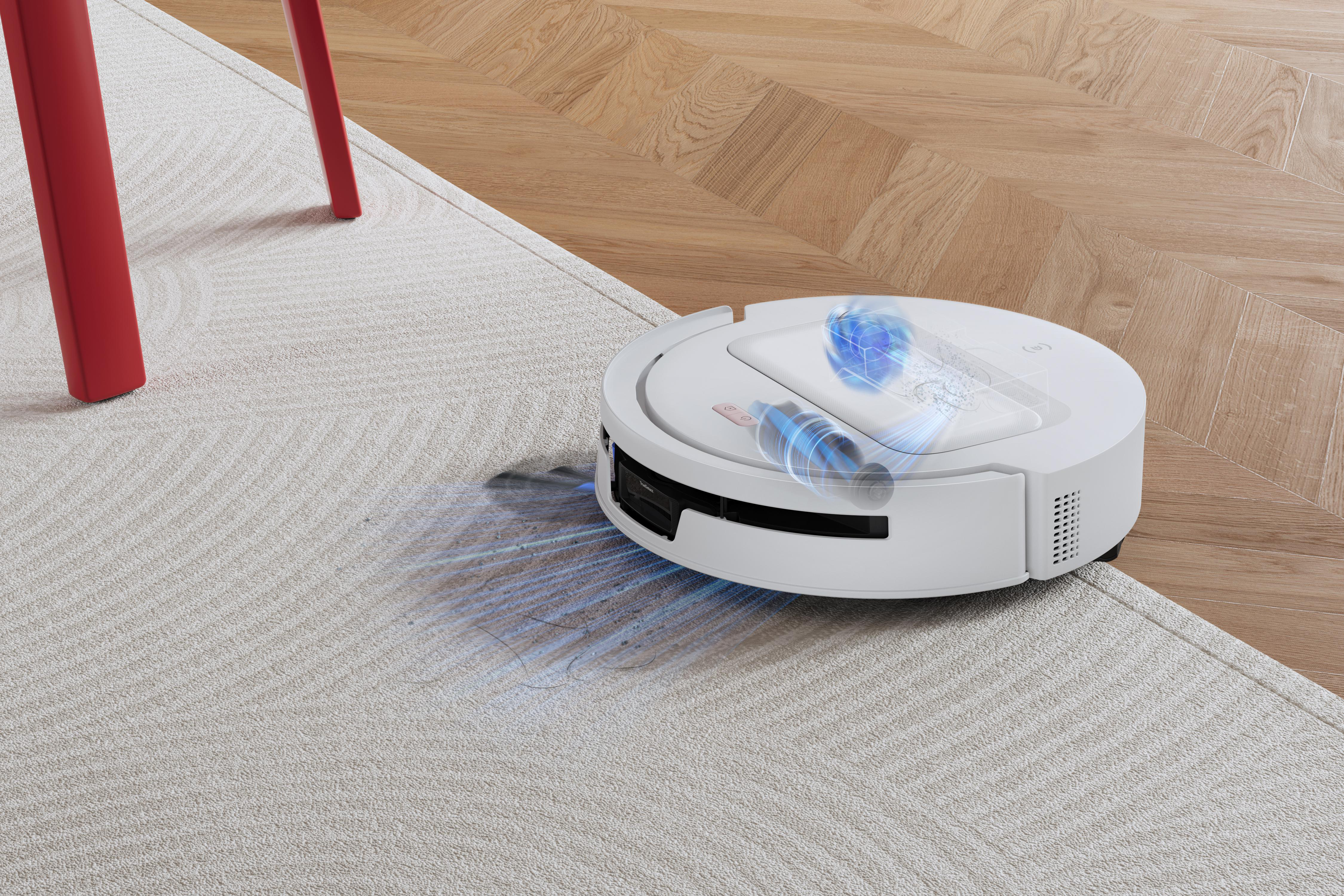 Ein weißer Saugroboter reinigt einen hellen Teppich auf Holzboden, grafische Linien zeigen den Luftstrom.