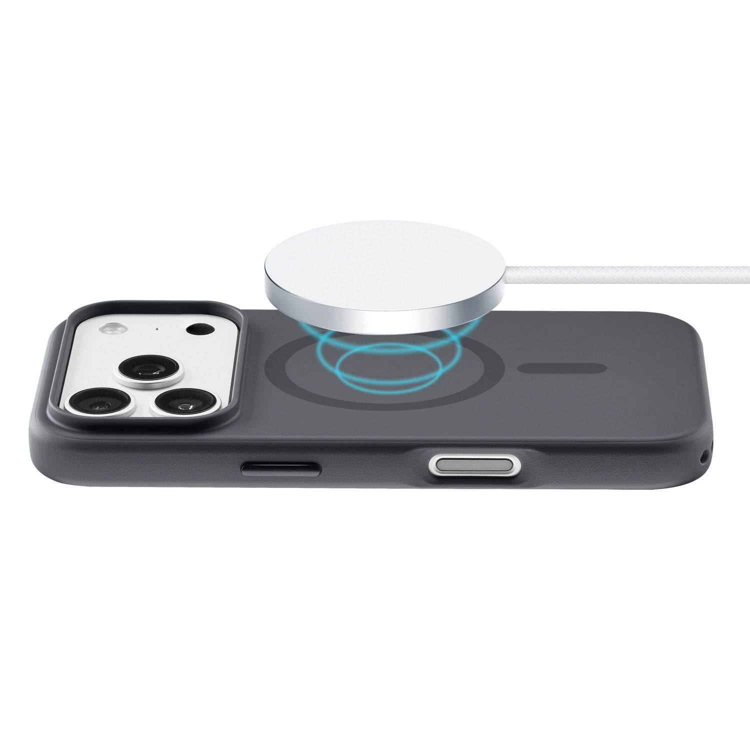 Un cargador MagSafe flota sobre un smartphone con funda, mostrando una onda de carga azul.