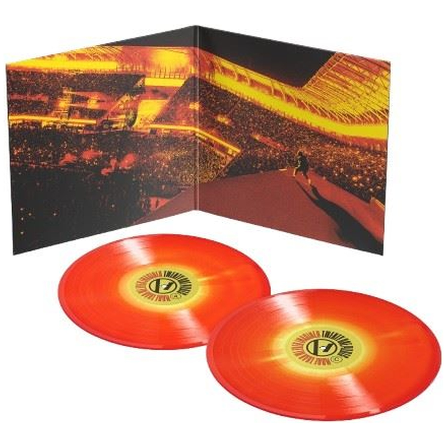 Deux vinyles rouge-orange devant une pochette d'album ouverte montrant un concert dans un stade.