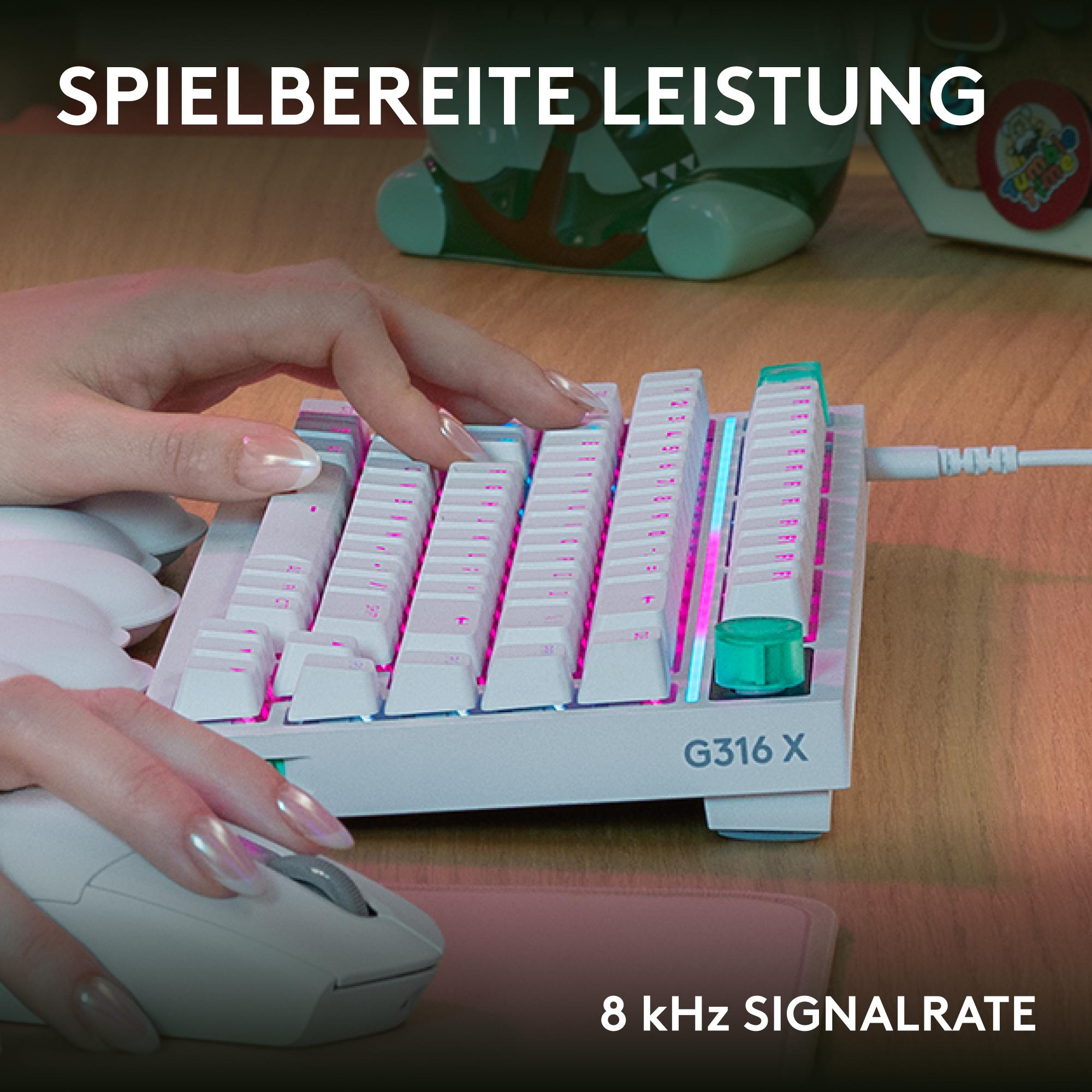 Hände tippen auf einer weißen G316 X mechanischen Tastatur und bedienen eine weiße Maus.