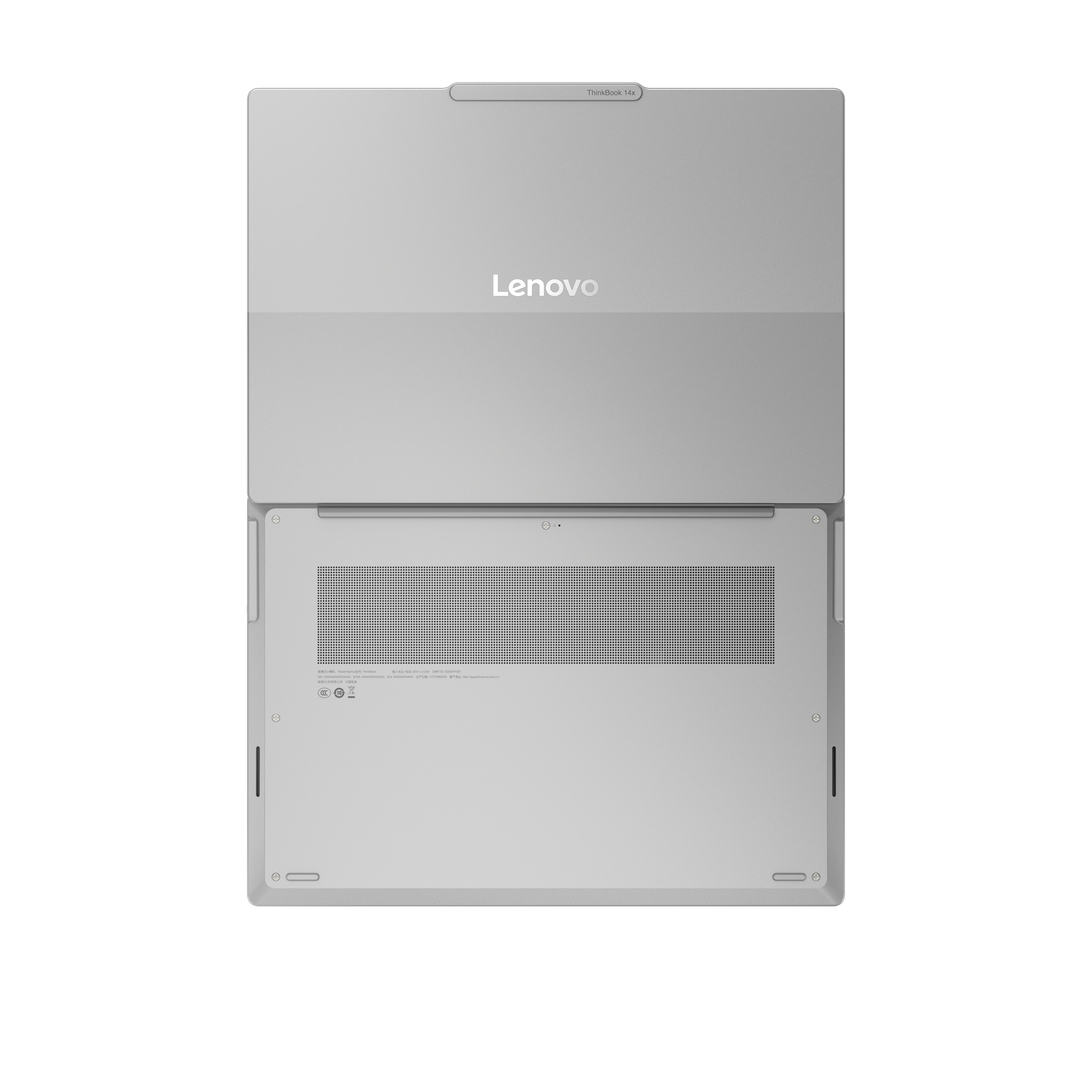 Die silberne Unterseite eines Lenovo ThinkBook 14x Laptops zeigt Lüftungsschlitze, Typenschilder und Gummifüße.