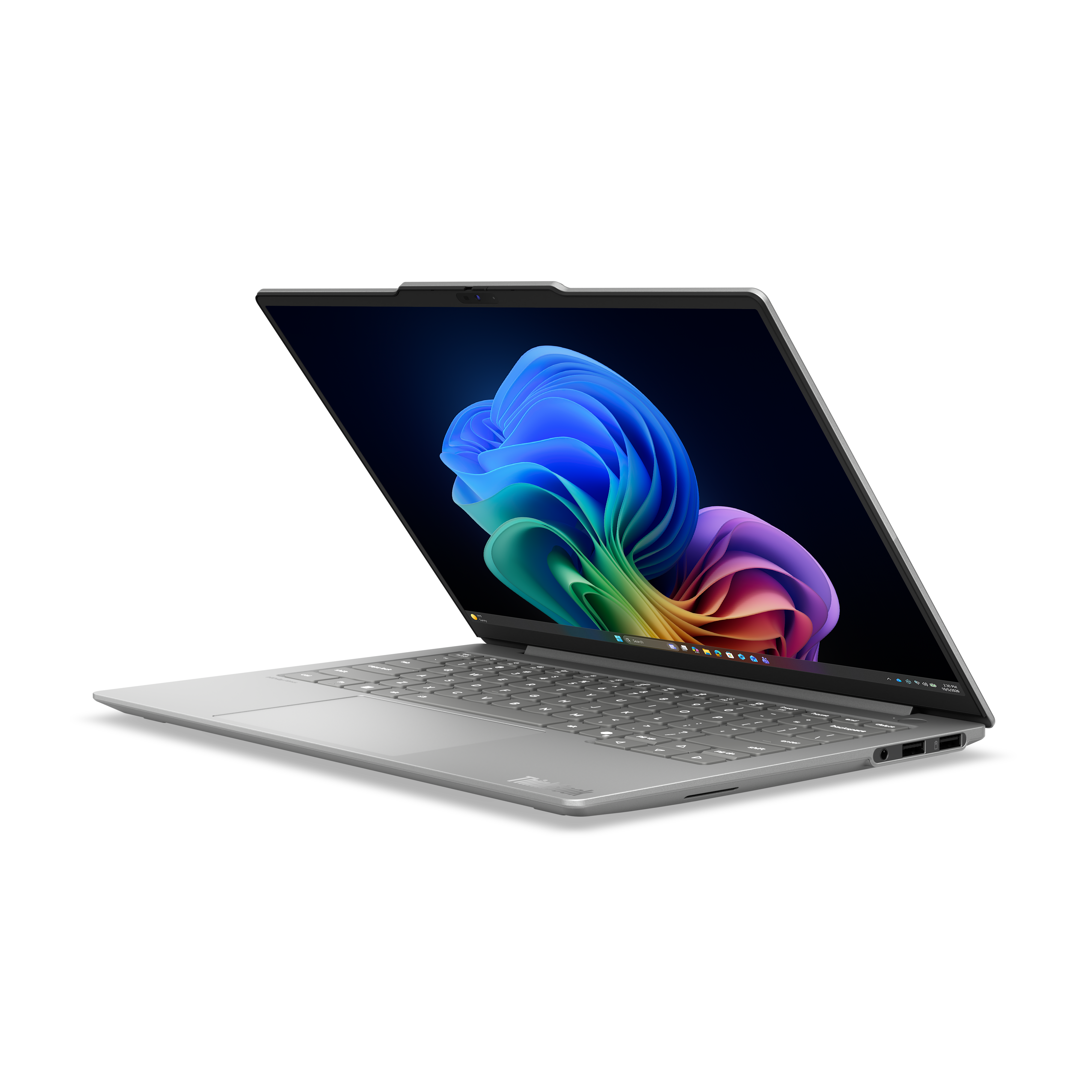 Ein silberner Laptop steht auf einem weißen Hintergrund mit einem bunten abstrakten Hintergrundbild auf dem Bildschirm.