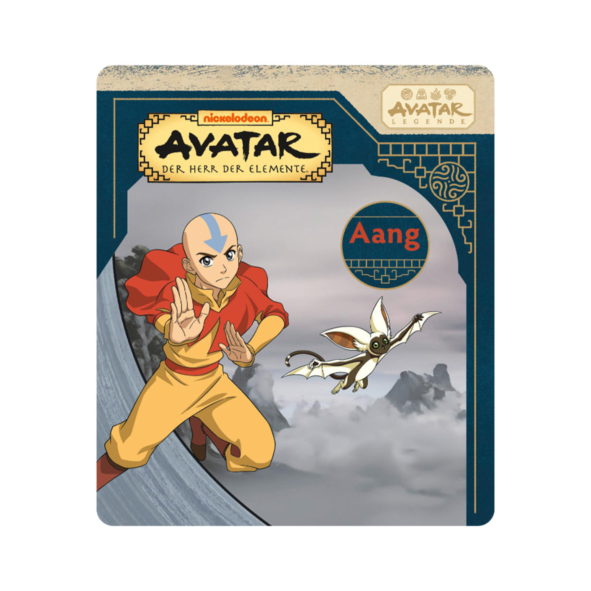 Avatar Aang in Kampfpose mit Momo, der neben ihm vor einer nebligen Bergkulisse fliegt.