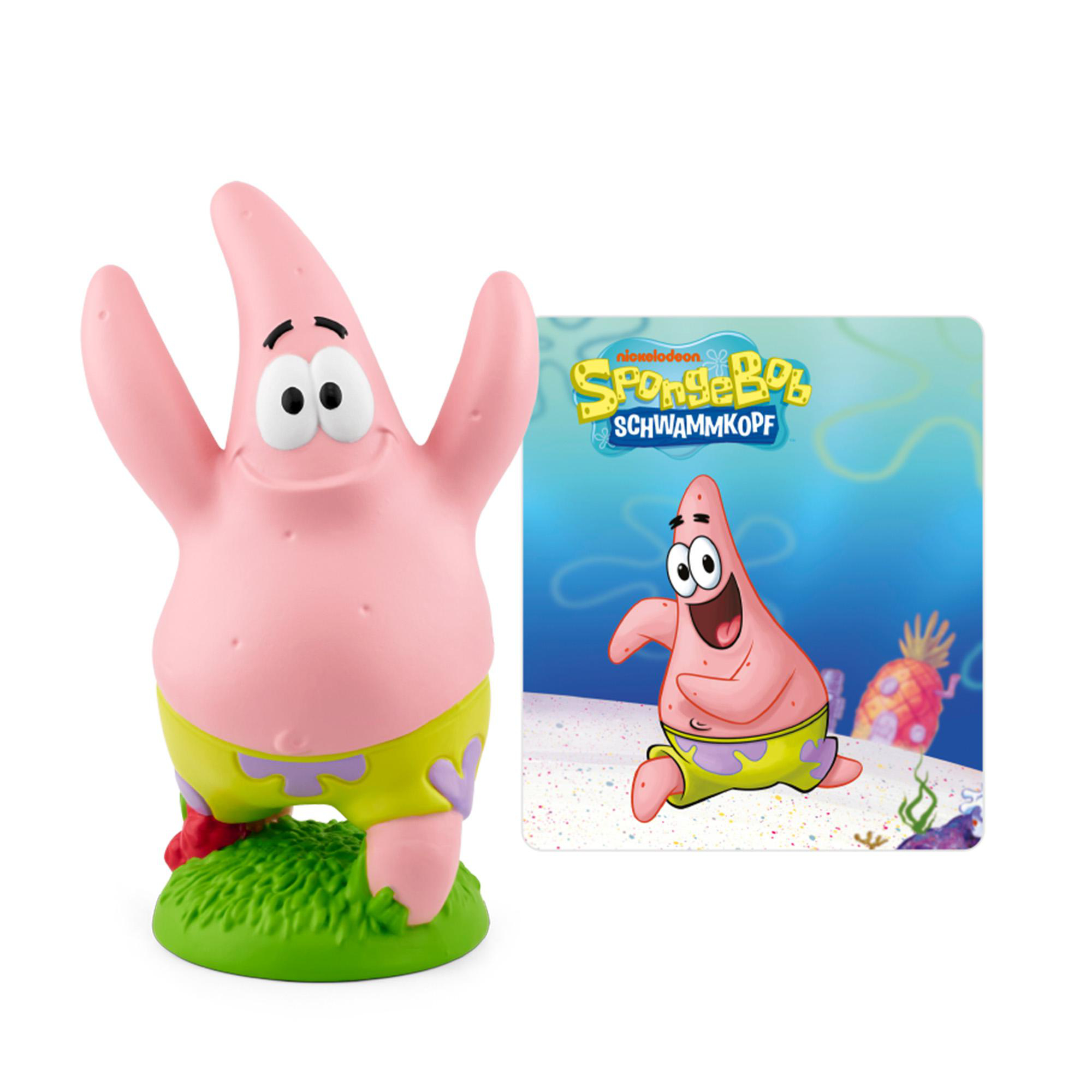 Eine Patrick Star Figur mit grünem Gründsockel steht neben einer SpongeBob-Bildkarte.