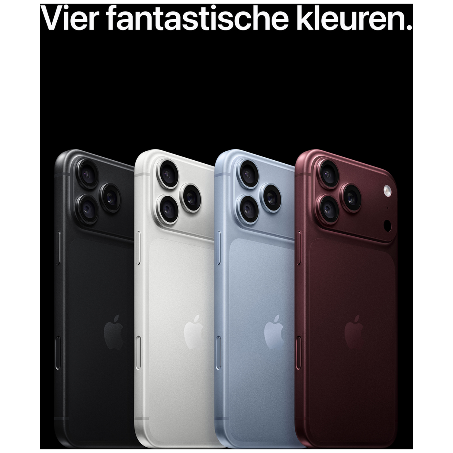 Vier iPhones in zwart, zilver, blauw en donkerrood staan naast elkaar tegen een zwarte achtergrond.