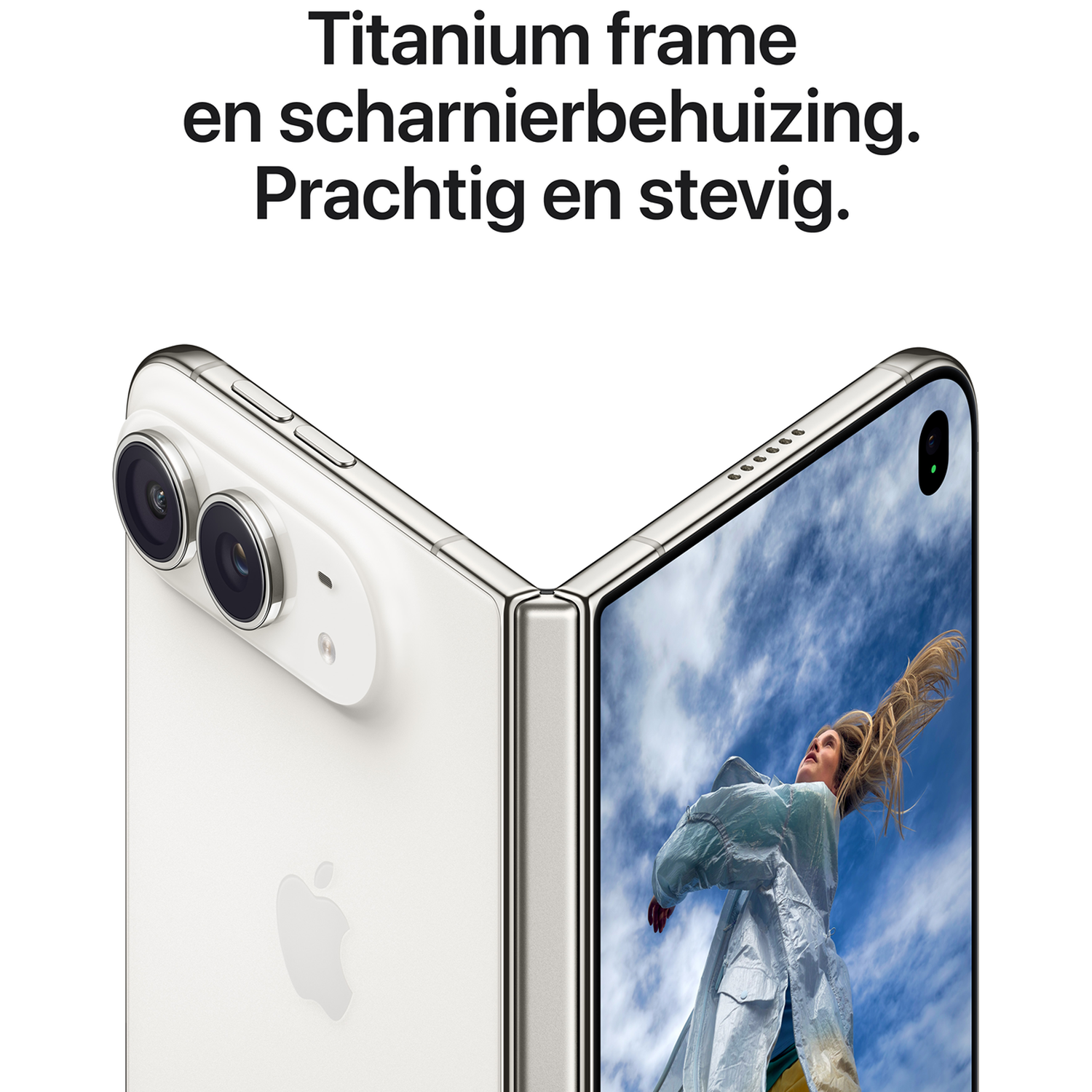 Een opvouwbare smartphone met witte behuizing, dubbele camera en een scherm met een persoon.