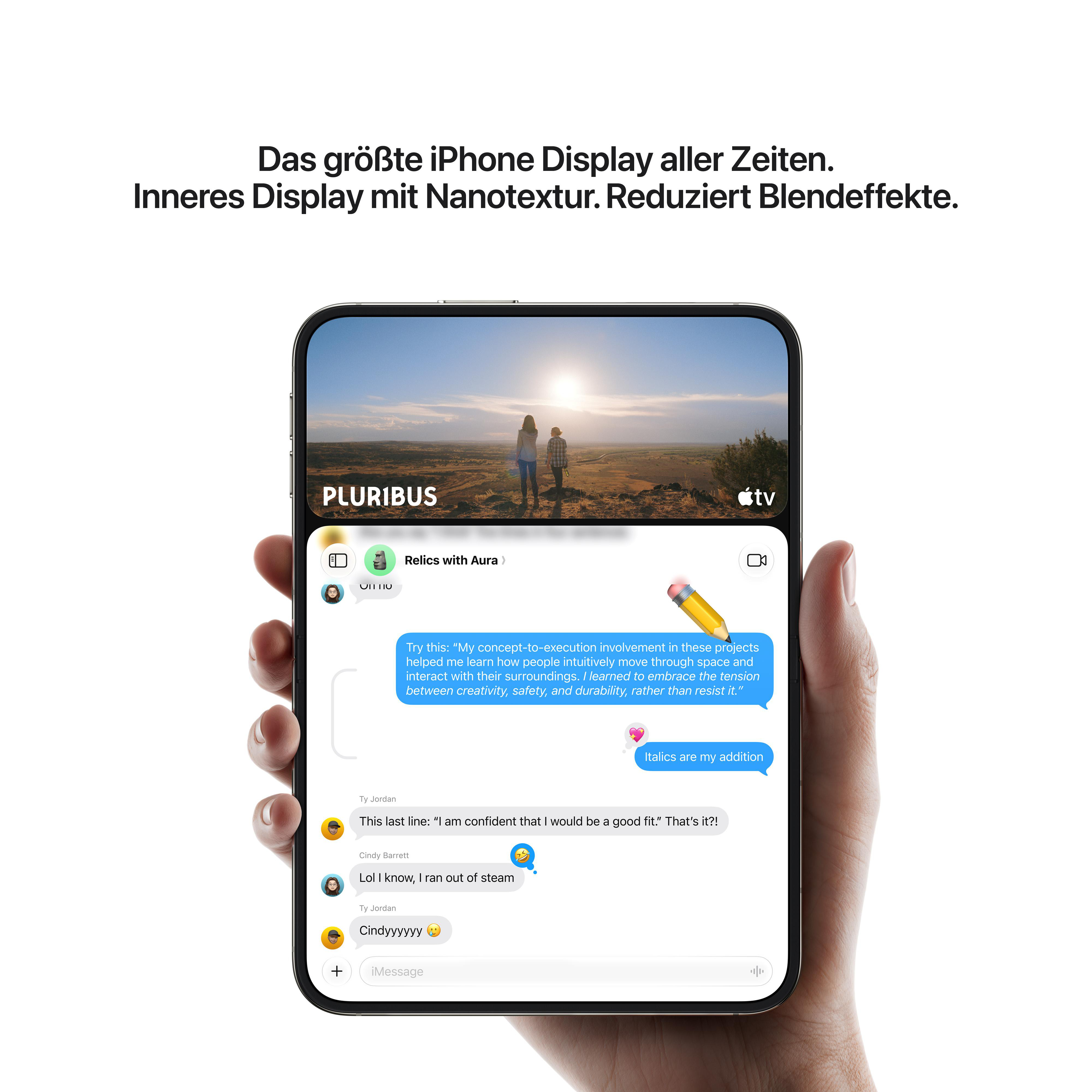 Hand hält iPhone mit Chat-App und Video oben, deutscher Text darüber.