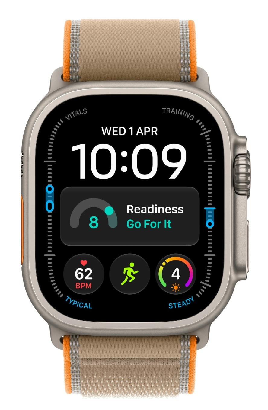 Zegarek Apple Watch z beżowo-pomarańczowym paskiem z tkaniny pokazuje tarczę z godziną, tętnem i danymi aktywności.