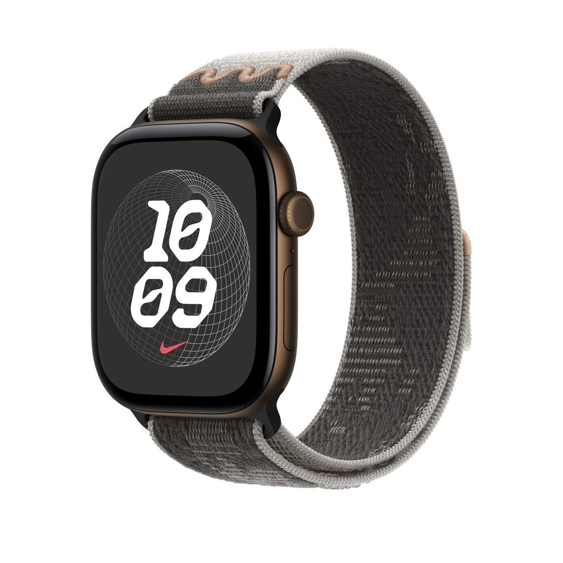 Eine Smartwatch mit braunem Gehäuse und grauem Textilarmband zeigt die Uhrzeit 10:09 und ein rotes Logo auf dem Display.