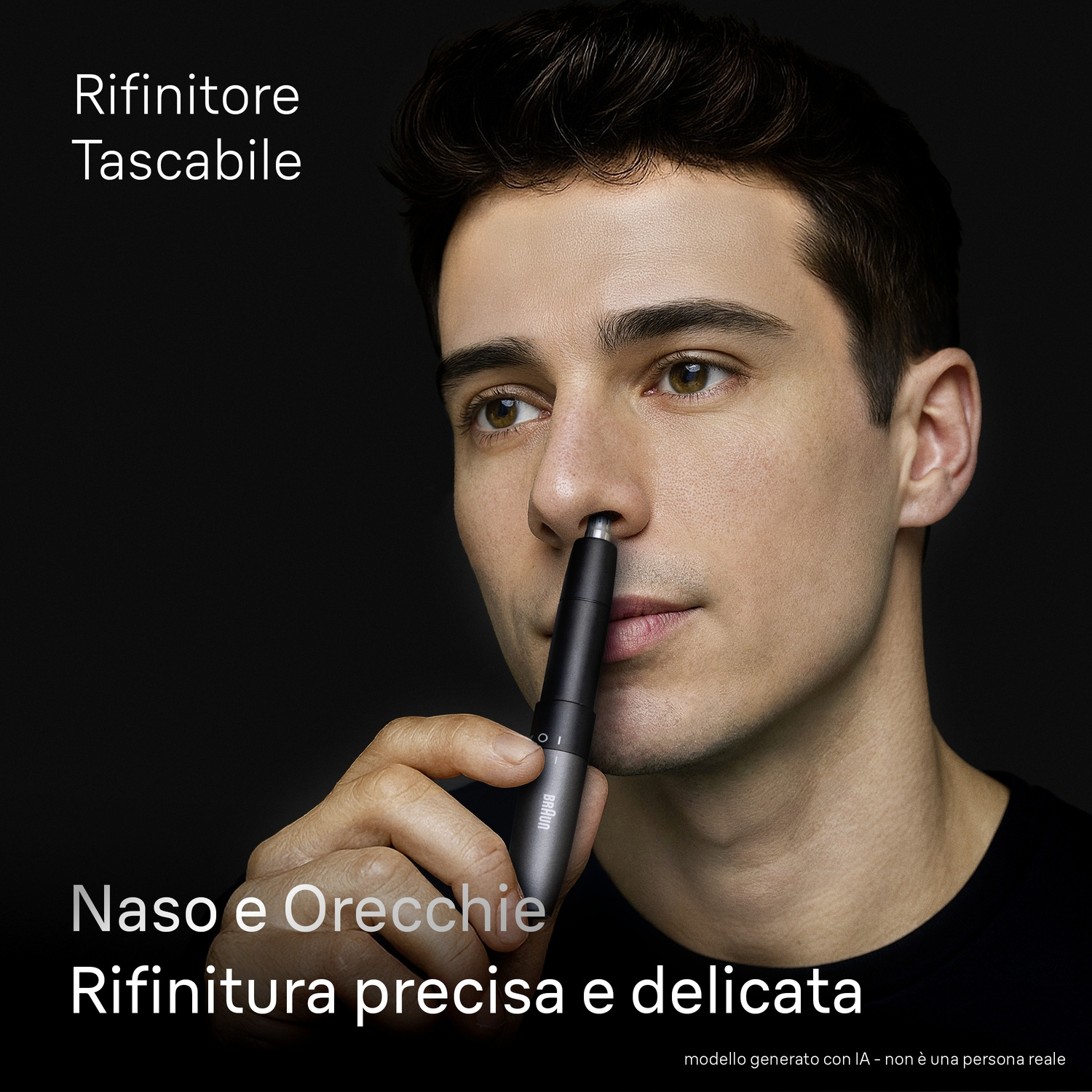 Un uomo usa un rifinitore per peli del naso su sfondo nero.