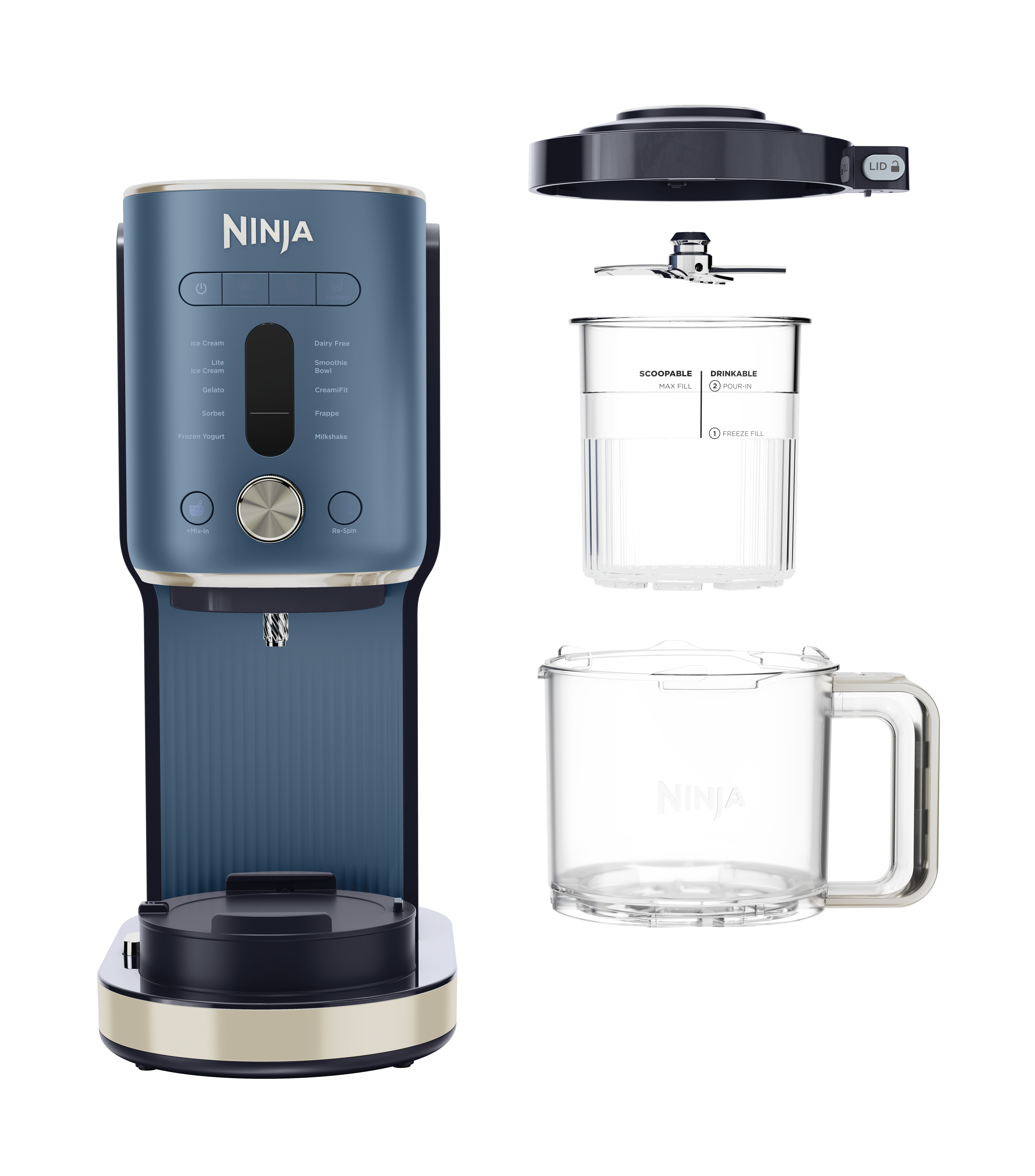 Eine blaue Ninja Eismaschine mit ihren zerlegten Teilen, darunter Behälter, Klinge und Deckel, vor weißem Hintergrund.