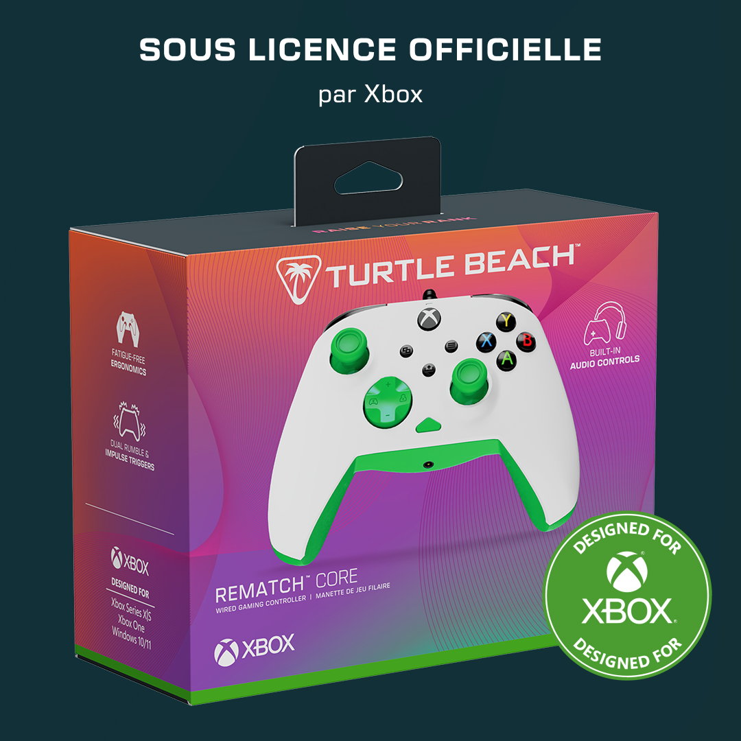 Emballage d'une manette Xbox Turtle Beach Rematch Core blanche et verte sur fond sombre.