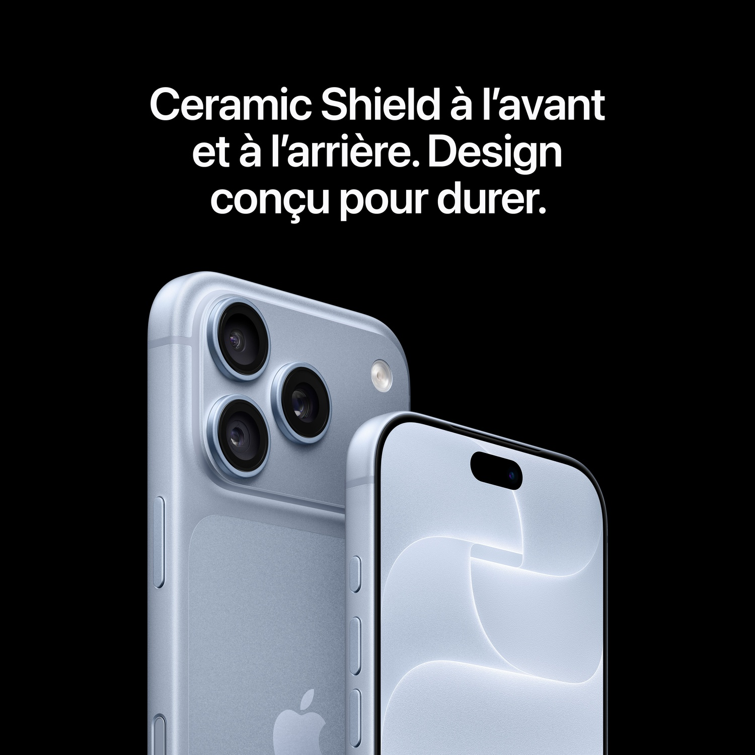 Deux iPhone bleu clair avec triple appareil photo et écran noir sur fond sombre avec du texte en français.