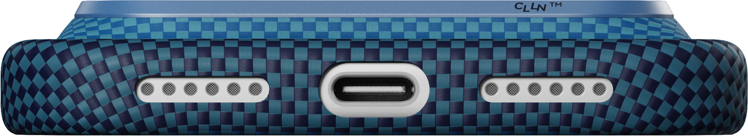Kék kockás mintás telefontok alja USB-C porttal és hangszórókkal.