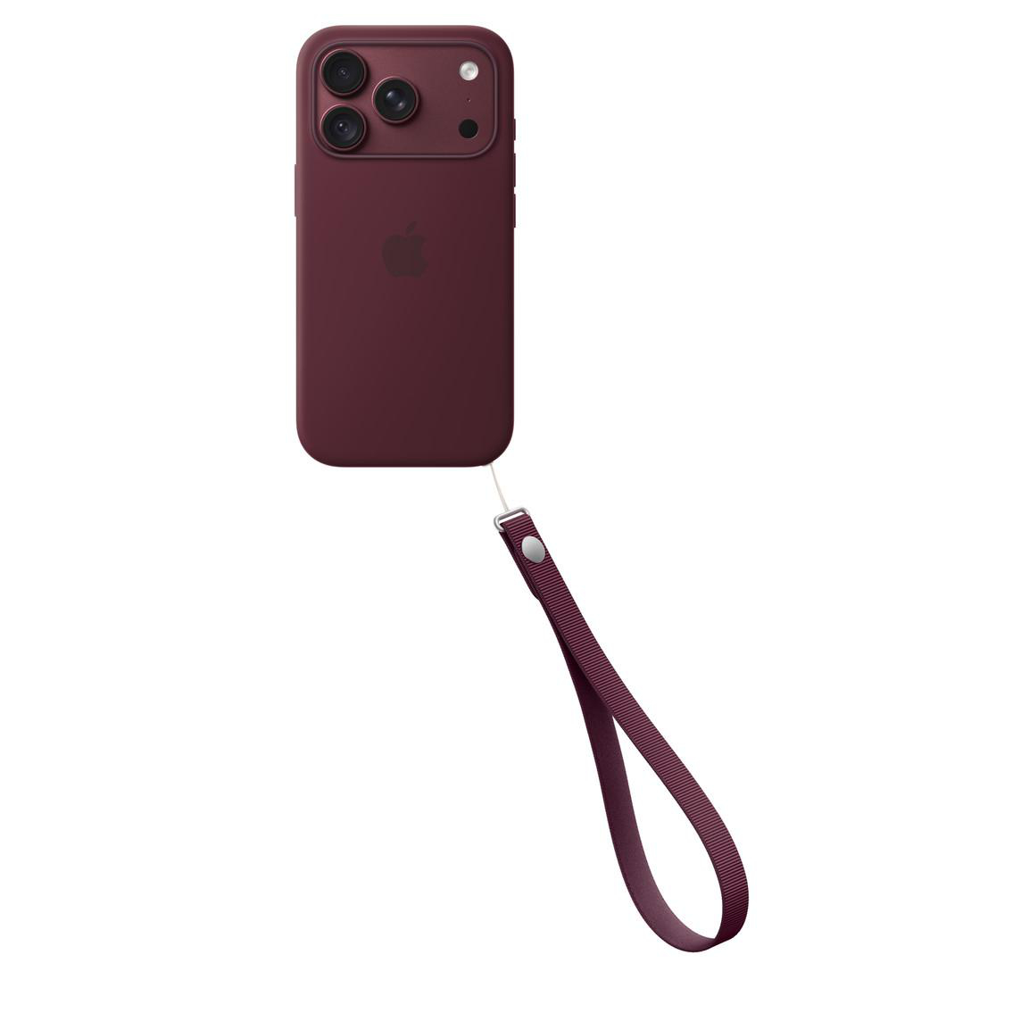 Dunkelrote iPhone-Hülle mit Kameraaussparung und passender Handschlaufe auf weißem Hintergrund.