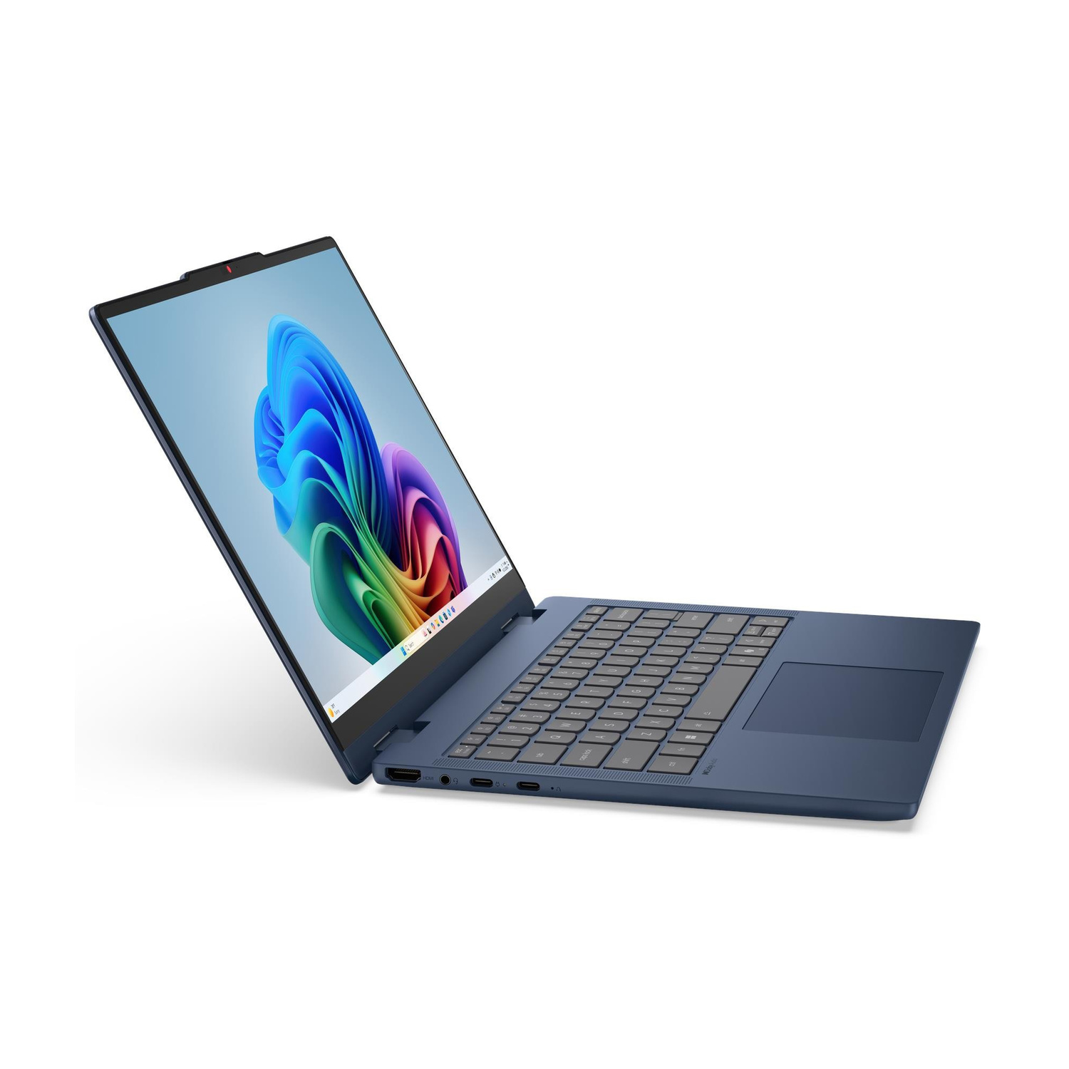 Un computer portatile blu con lo schermo aperto mostra uno sfondo astratto colorato.