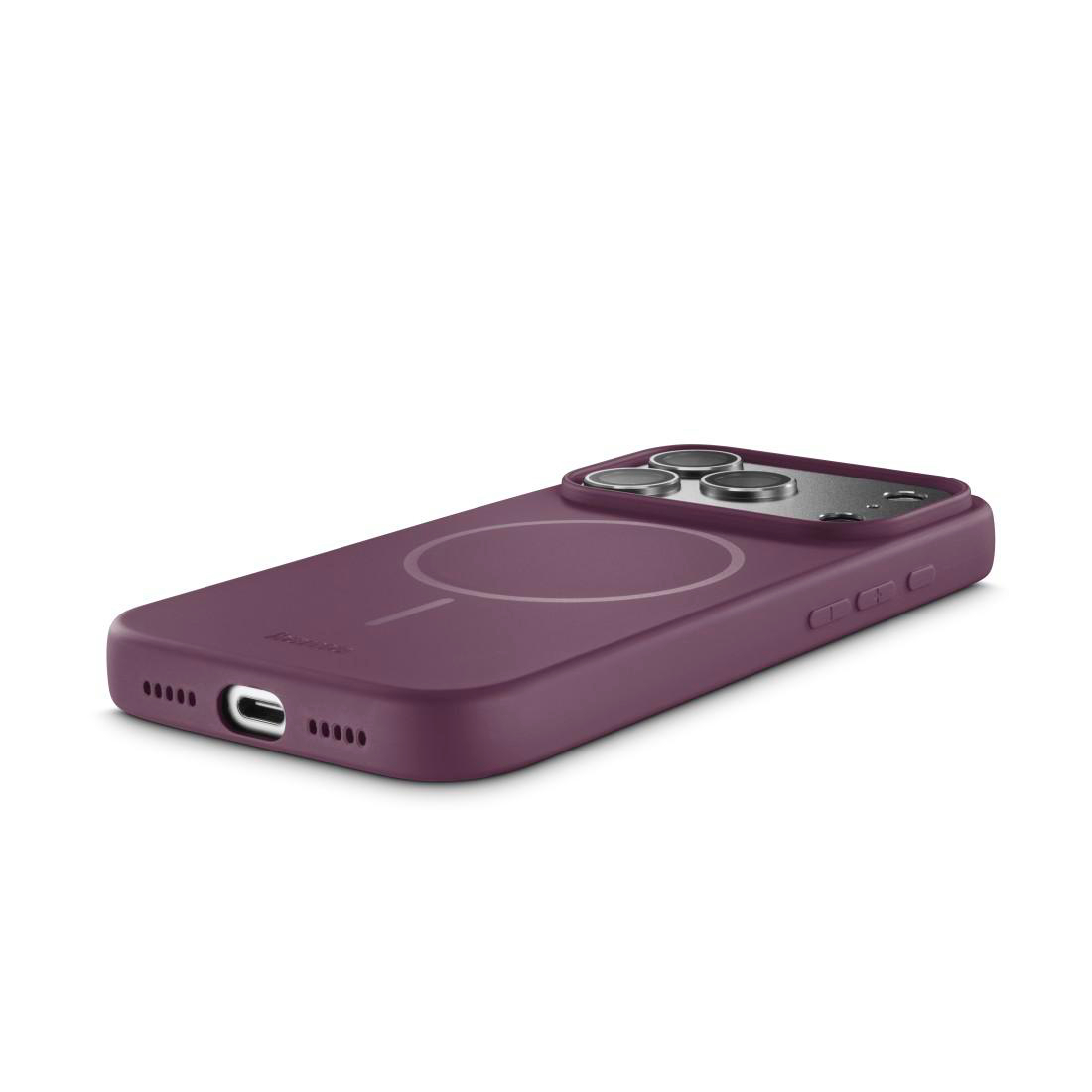 Eine dunkelviolette Smartphone-Hülle liegt auf weißem Hintergrund, mit MagSafe-Kreis und Kameraausschnitt.