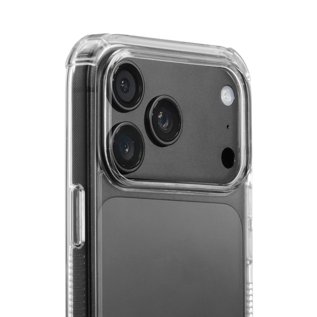 Rückseite eines Smartphones in einer transparenten Schutzhülle, Nahaufnahme der Kamera.