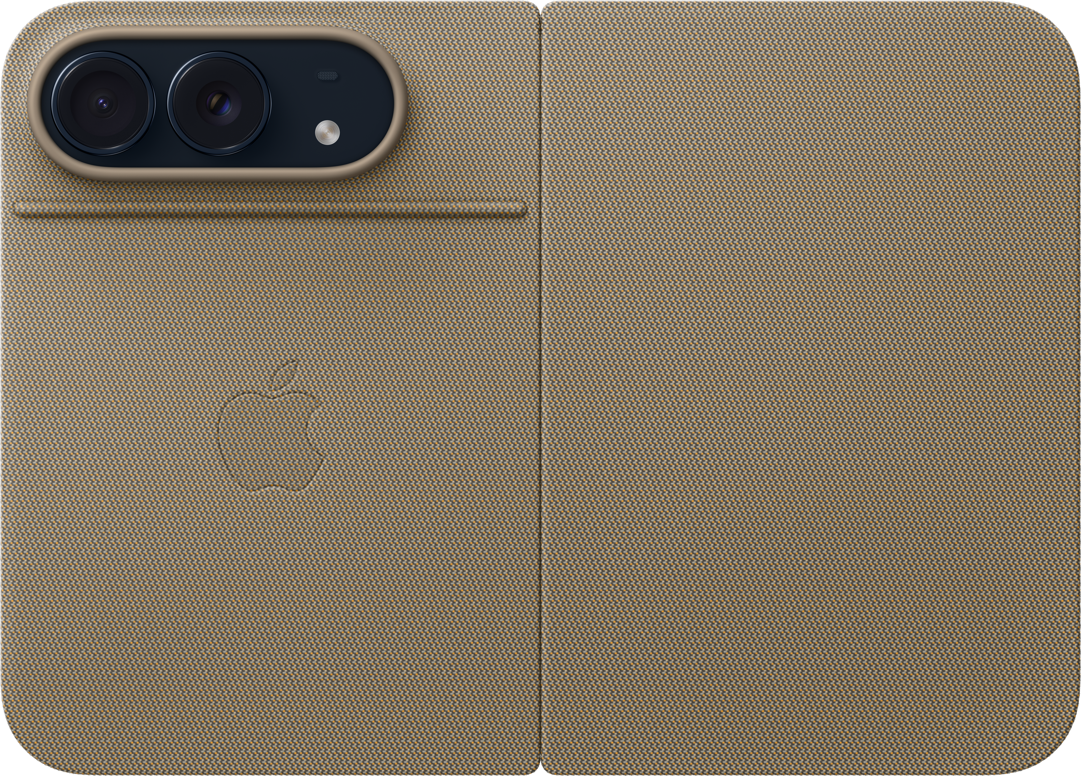 Un étui beige texturé présente un module photo horizontal en haut à gauche et un logo Apple.