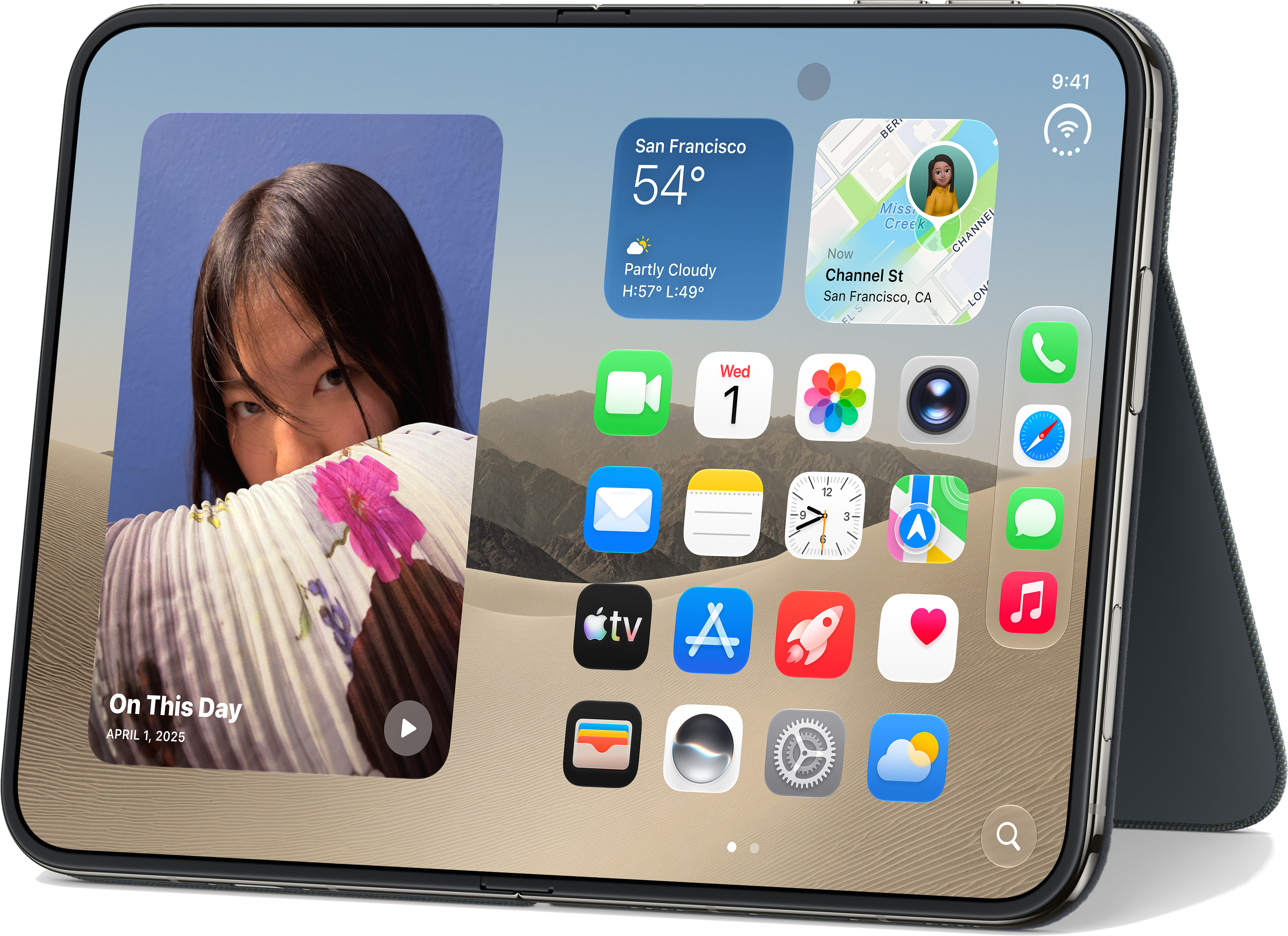 Une tablette avec un écran pliable affichant le système d'exploitation et diverses applications.