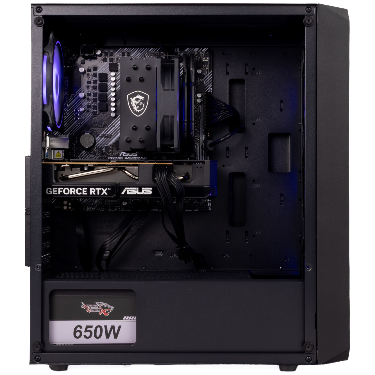 Vue intérieure d'un boîtier PC noir avec carte mère, carte graphique RTX, ventirad et alimentation de 650 W.