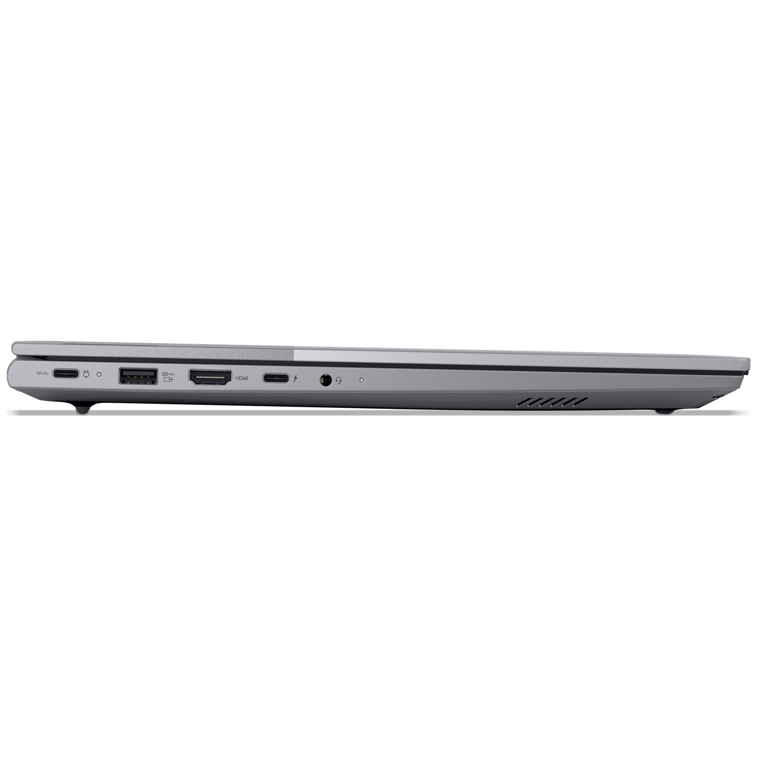 Zijaanzicht van een dunne zilveren laptop met poorten zoals USB-C, USB, HDMI en audio-aansluiting op witte achtergrond.