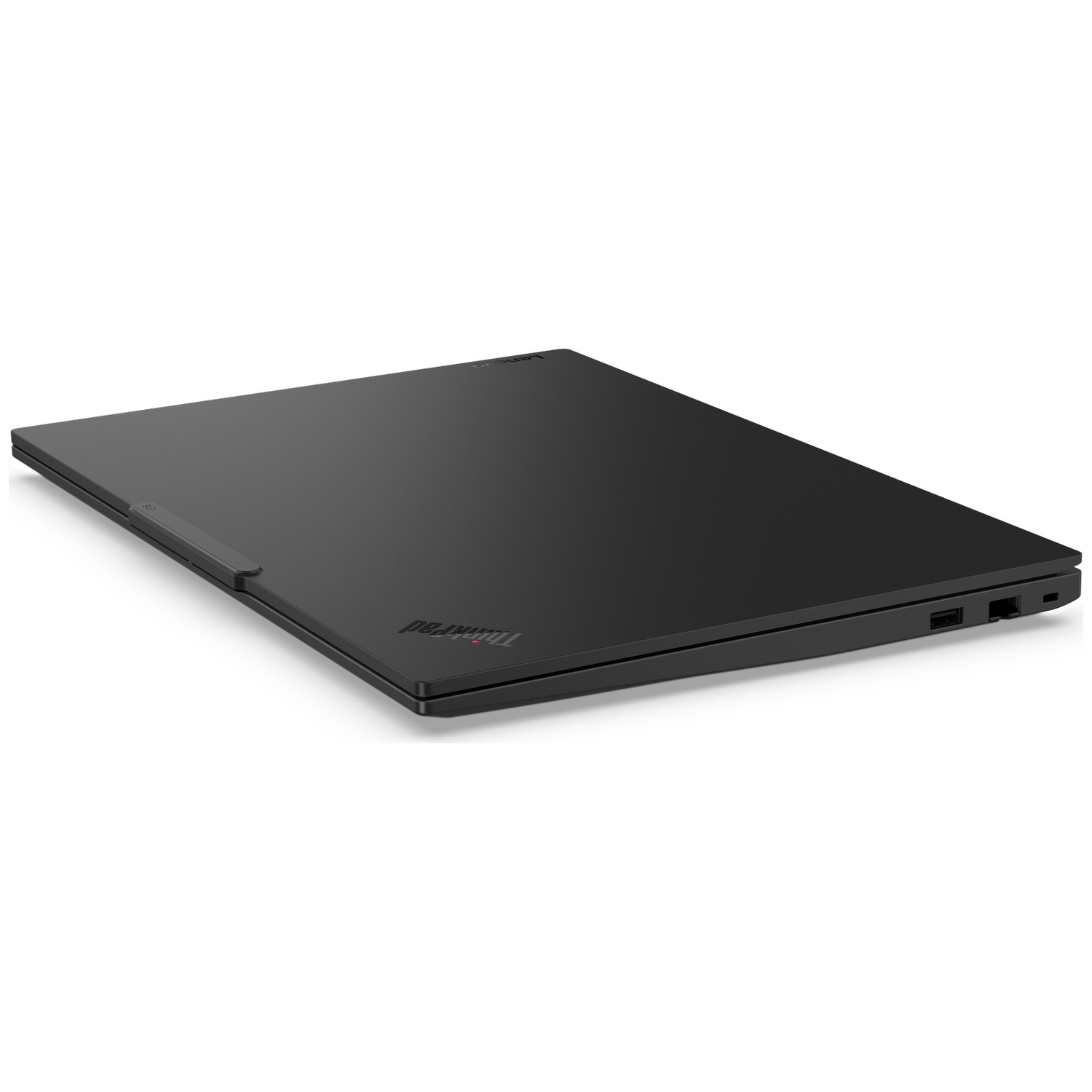 Gesloten zwarte Lenovo ThinkPad laptop op een witte achtergrond.