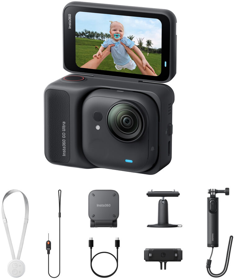 Insta360 GO Ultra kamera lehajtható képernyővel és különböző kiegészítőkkel fehér alapon.