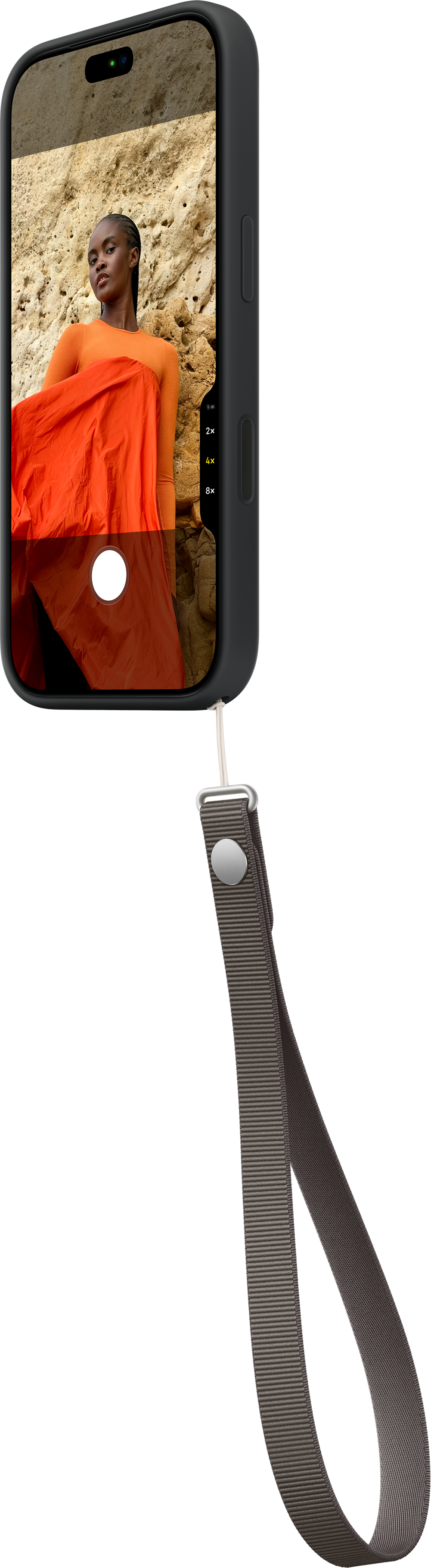 Smartphone in custodia nera con laccetto grigio, che mostra una foto sullo schermo.