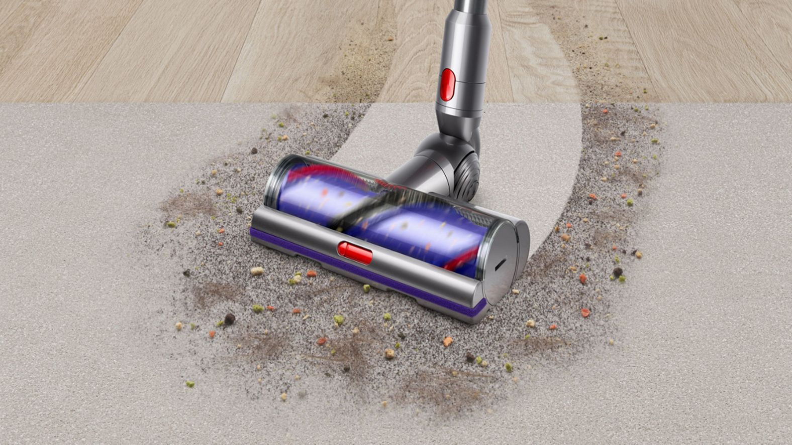Ein Staubsauger reinigt einen schmutzigen Teppich und hinterlässt eine saubere Spur.